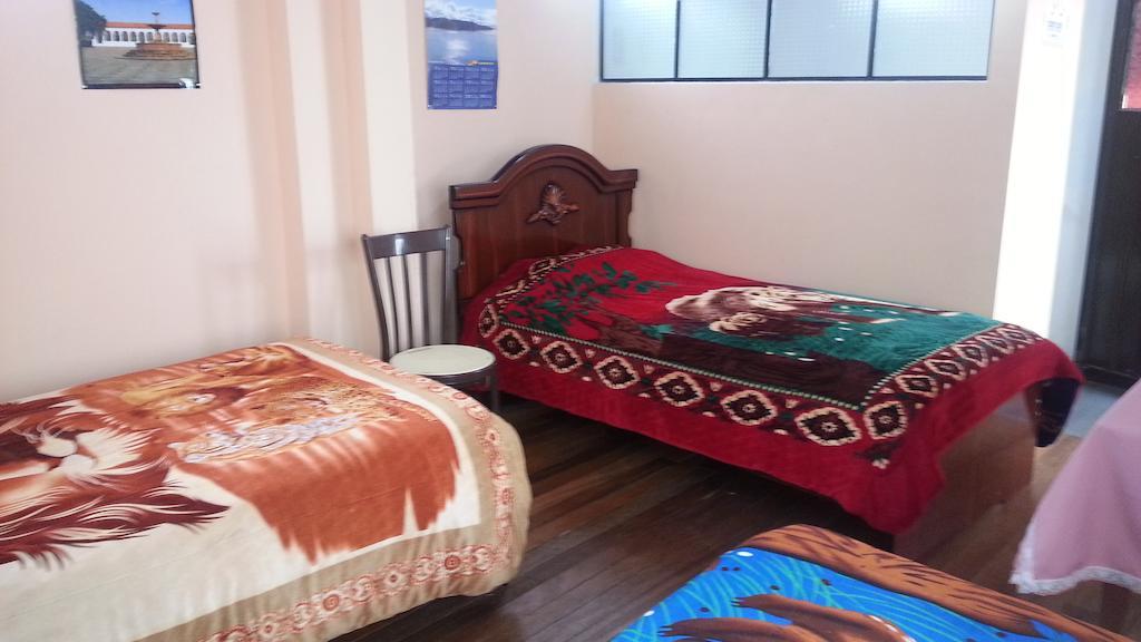 Hostal Villa Imperial Yunguyo Room photo